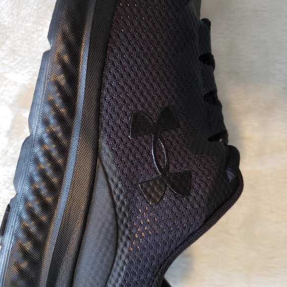 NEW Under Armour Charged Impulse 3 3025421-003 Men's Black Size 9 Shoes - Picture 5 of 8